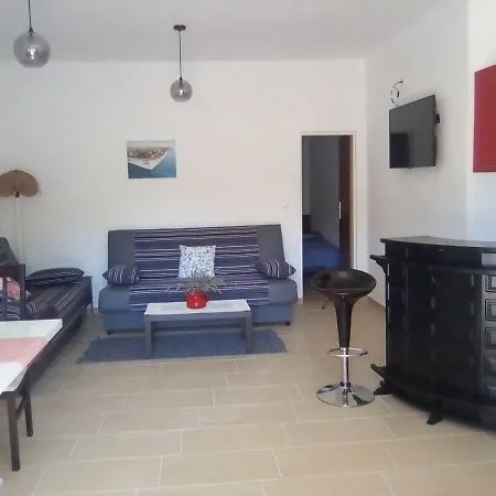 Pool,large Garden For 11+3 Apartamento Vir